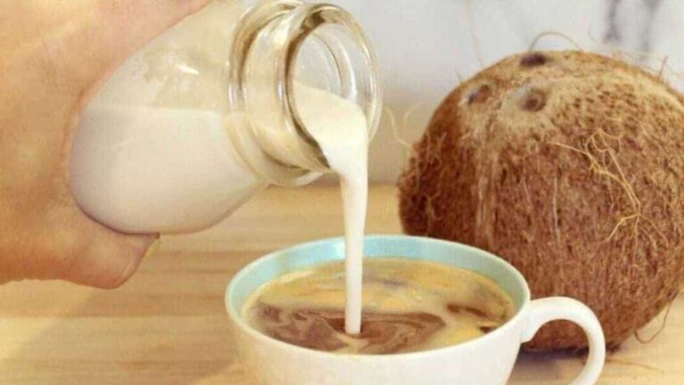 Receita de Café Gelado com Leite de Coco - Confeitaria em casa