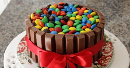Receita de Bolo Kit Kat: Passo a Passo Completo para Encantar em Qualquer Ocasião