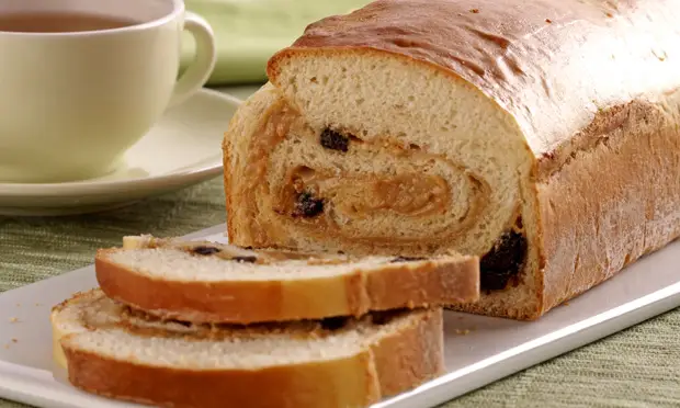 Pão Recheado com Doce de Leite