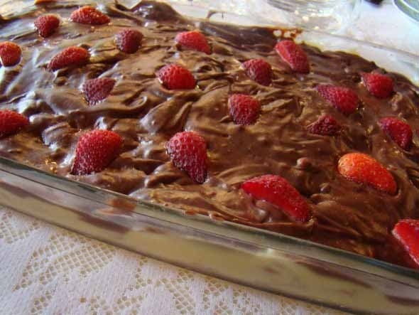 Receita de Pavê de Chocolate com Frutas Vermelhas