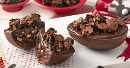 Receita de Ovo de Páscoa Gourmet de Brownie com Brigadeiro Belga: Do Zero Até a Embalagem