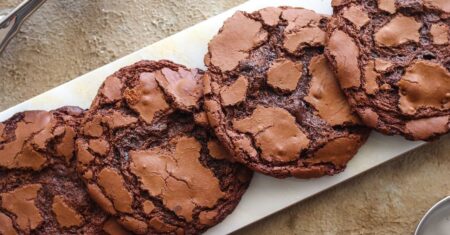 Como Fazer Biscoito de Brownie: A Receita que Fica Crocante por Fora e Derrete por Dentro