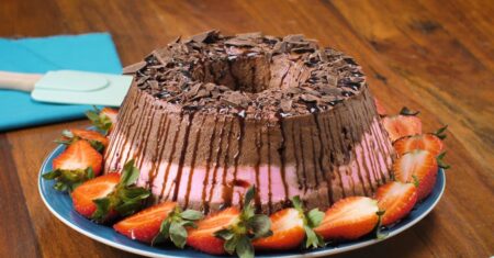 Receita de Bolo de Sorvete Sensação: Como Fazer em Casa Sem Errar