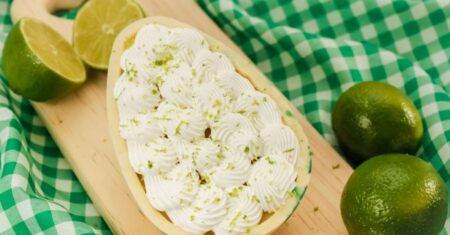 Receita de Ovo de Limão Siciliano com Chocolate Branco: Casca Nobre, Recheio que Equilibra Tudo