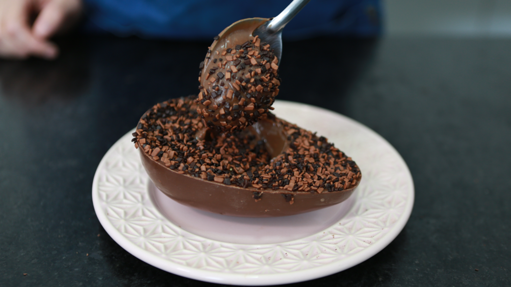 Ovo de Páscoa de Café com Chocolate 70%