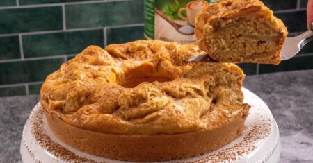 Bolo de Maçã com Canela: A Receita que Faz a Cozinha Cheirar a Tarde de Domingo