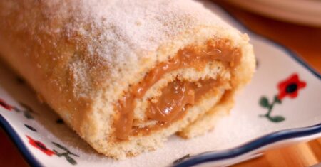 Receita de Rocambole de Doce de Leite: O Jeito Certo de Fazer Sem Desmanchar