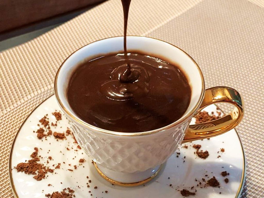 Receita de Chocolate Quente Cremoso