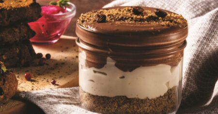 Receita de Tiramisu Vegano: a Sobremesa Italiana Sem Nenhum Ingrediente de Origem Animal