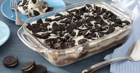 Pavê de chocolate branco com Negresco: a receita que some da geladeira antes da sobremesa acabar