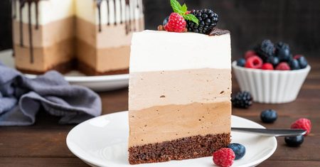 Receita de Torta 3 Mousses de Chocolate que corta limpo e não desmancha